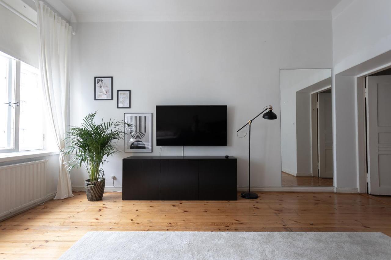 Idyllinen Valoisa Huoneisto Ullanlinnassa. Helsinki Bagian luar foto